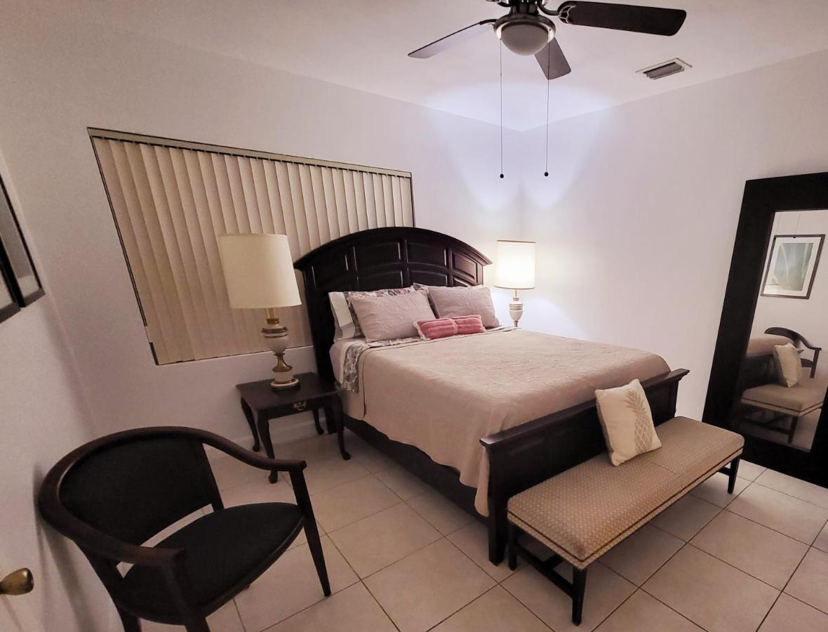 Royal Poinciana Stay Miami Springs Buitenkant foto