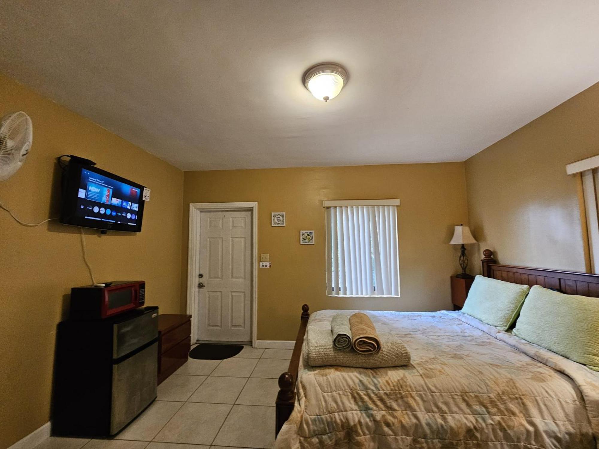 Royal Poinciana Stay Miami Springs Buitenkant foto