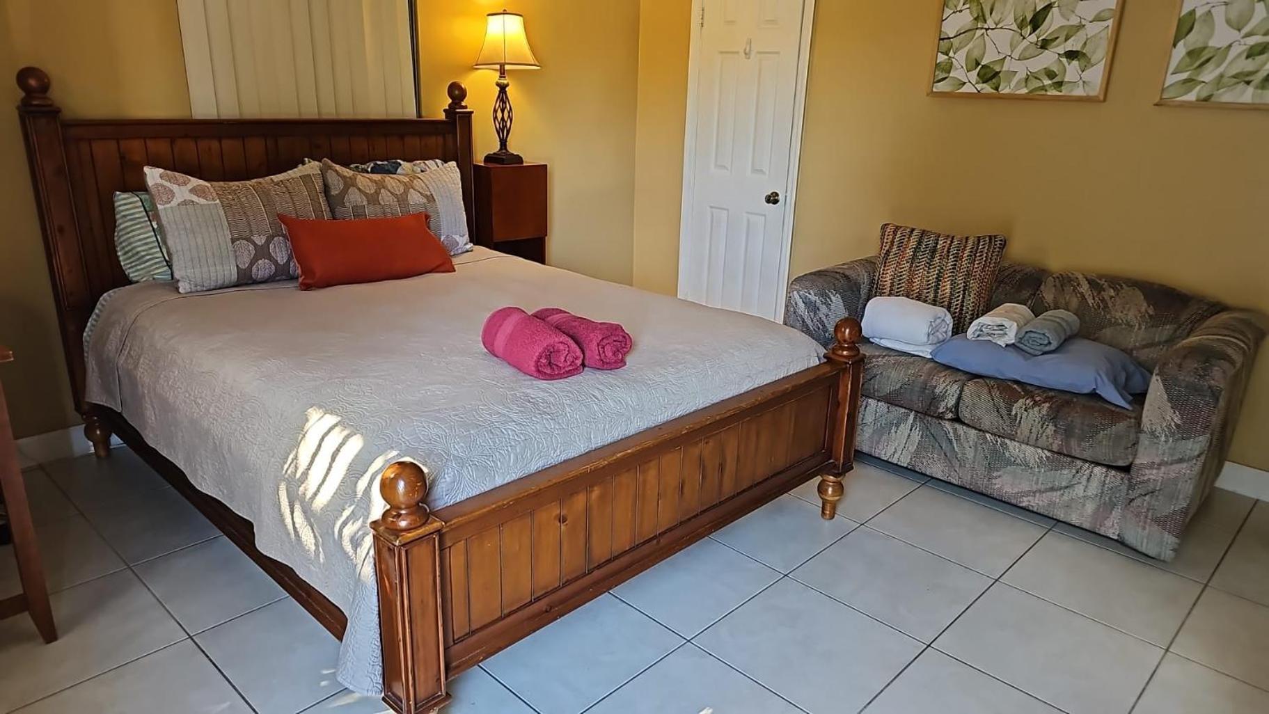 Royal Poinciana Stay Miami Springs Buitenkant foto