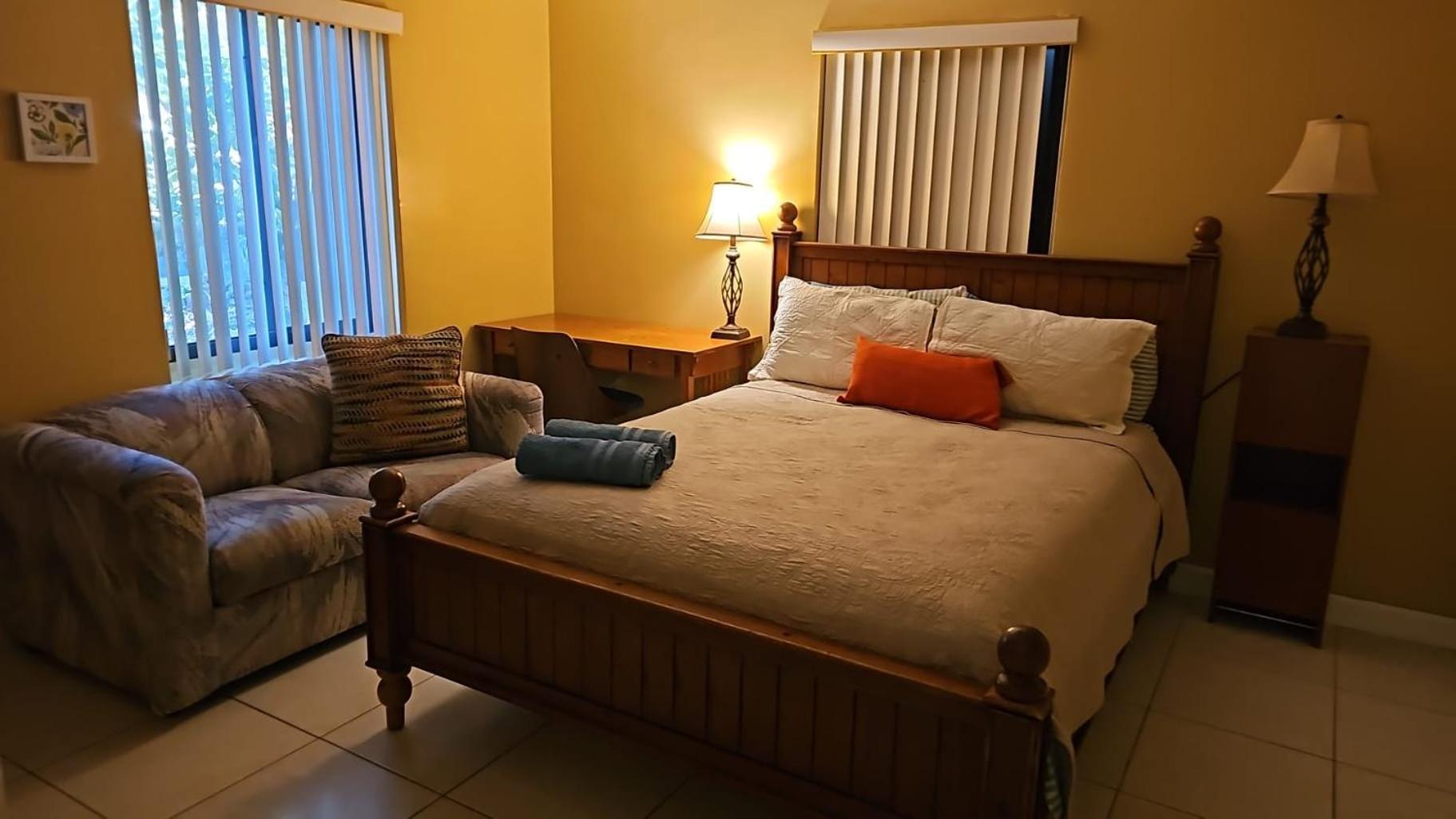 Royal Poinciana Stay Miami Springs Buitenkant foto
