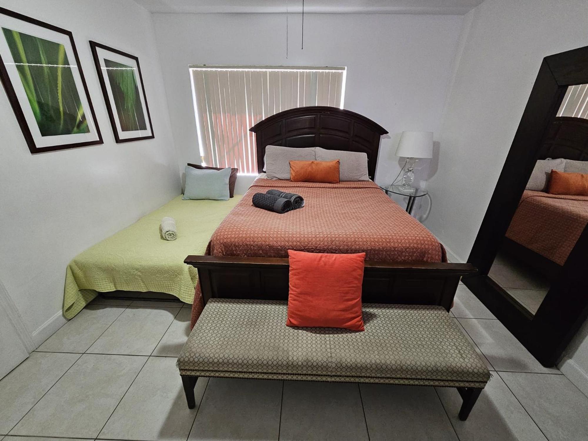 Royal Poinciana Stay Miami Springs Buitenkant foto
